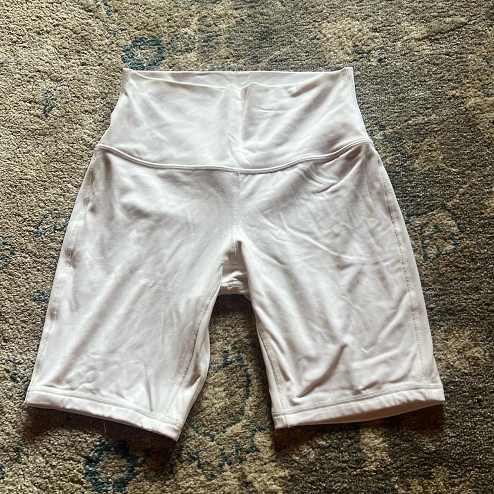 White Lululemon size 4 biker shorts 6 inch inseam